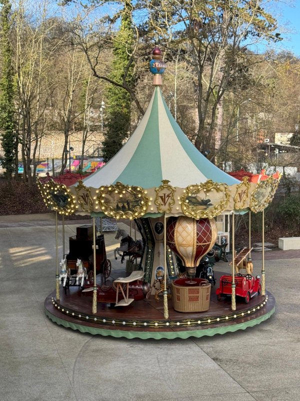 Loca Maneges - Manèges Fella -  