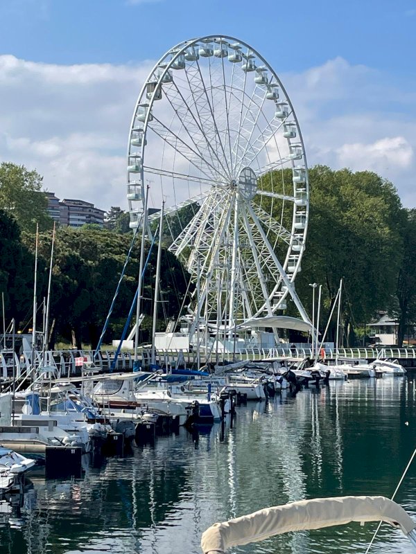 Loca Maneges - Manèges Fella -  
